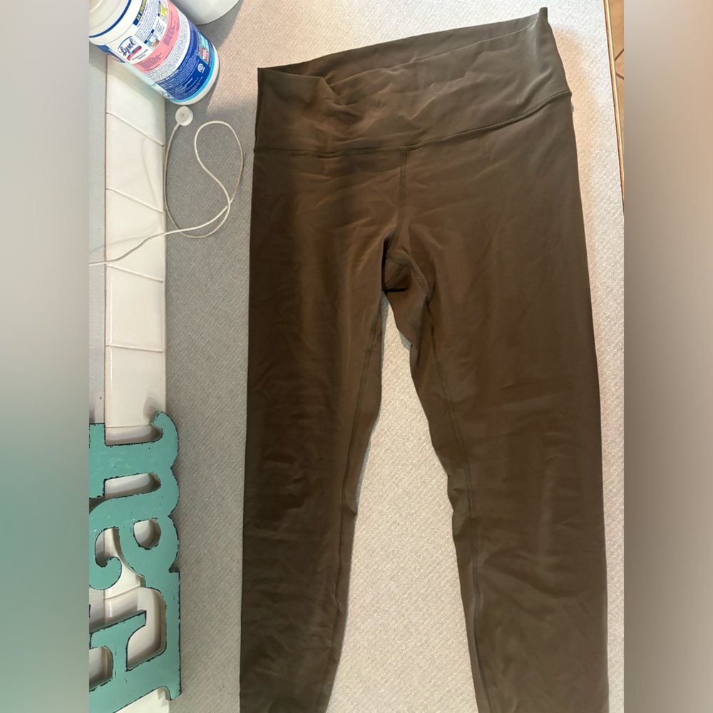 25” lululemon leggings